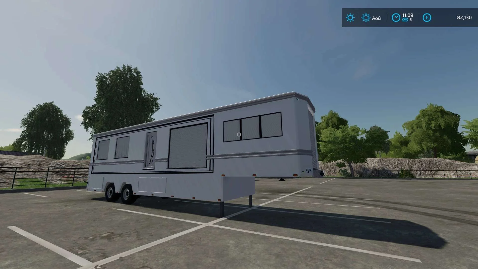 Caravane semi blanche v1.0 FS22 FS22 Mod Free Download