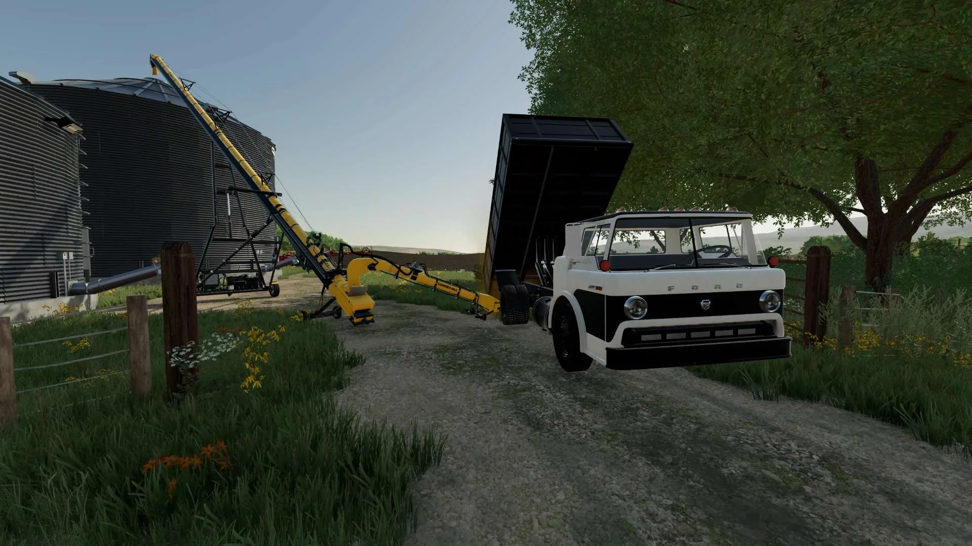 Ford C800 Grain Truck v1.0 FS22 FS22 Mod Free Download