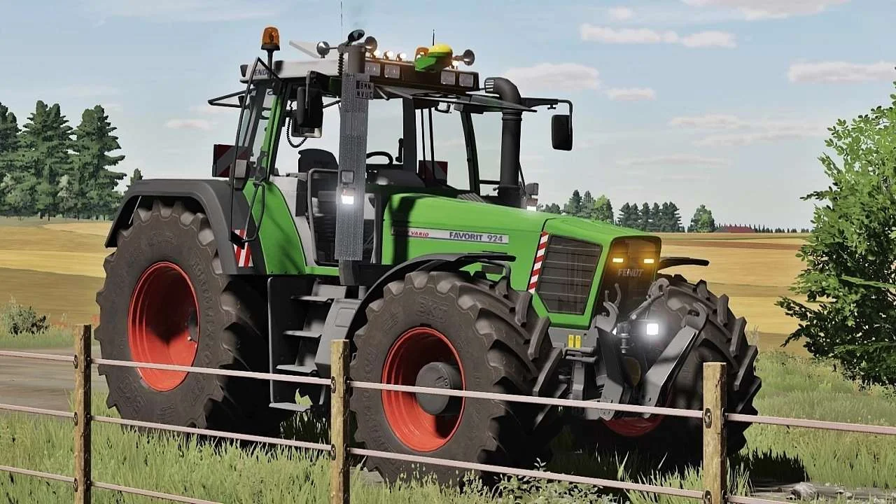 FS25 Fendt Favorit 900 Vario Series V2.0 Tractors Mod FS25 Mod Free Download