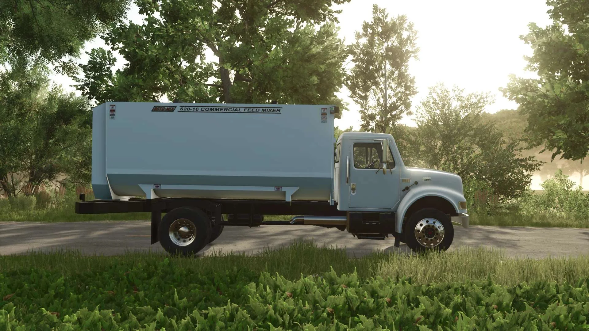 FS25 International 4900 Feed Truck v1.0.0.1 Trucks Mod FS25 Mod Free Download